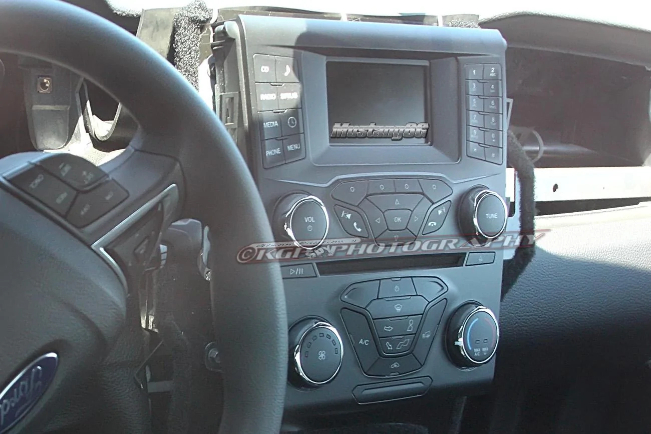 2015stang.interior3.kgp.ed.webp
