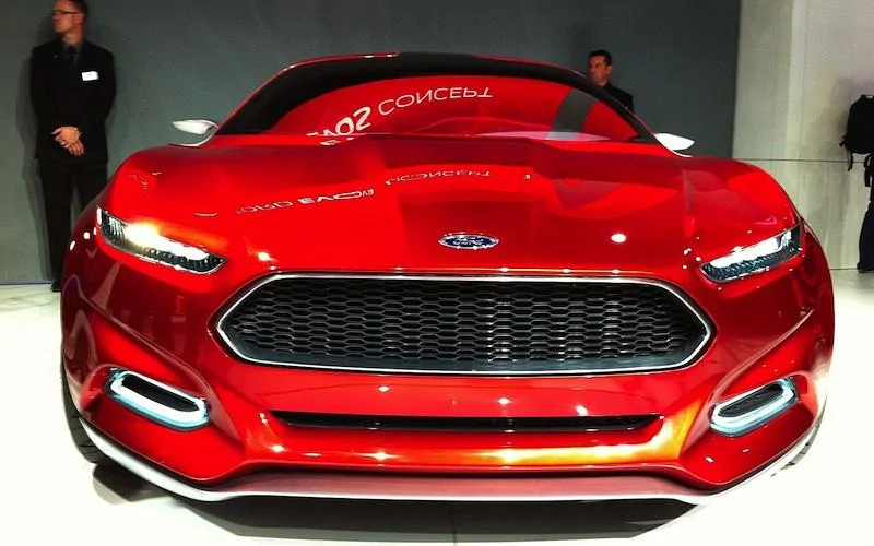 Ford-Evos-Concept-pre-show-reveal-grille.webp