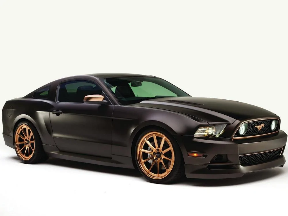 mump-1212-01-2013-mustang-gt-front-three-quater.webp