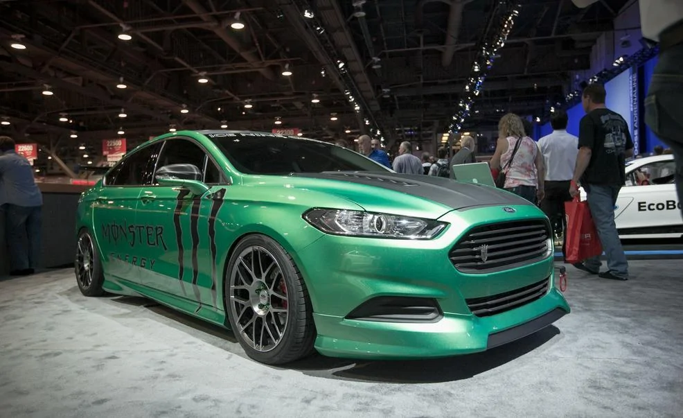 2013-ford-fusion-se-by-ice-nine-group-photo-483554-s-986x603.webp