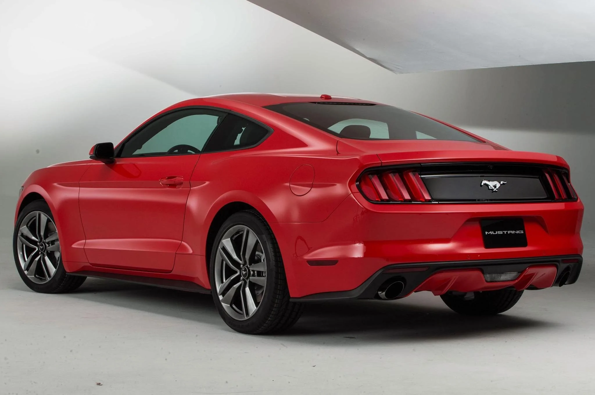 2015mustang7.webp