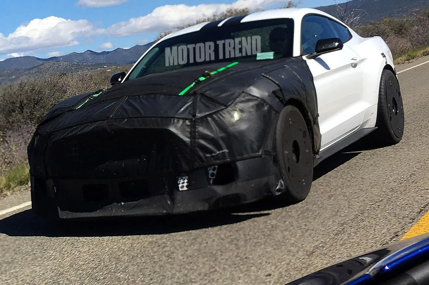 ford-shelby-mustang-spied-front-view-01.webp