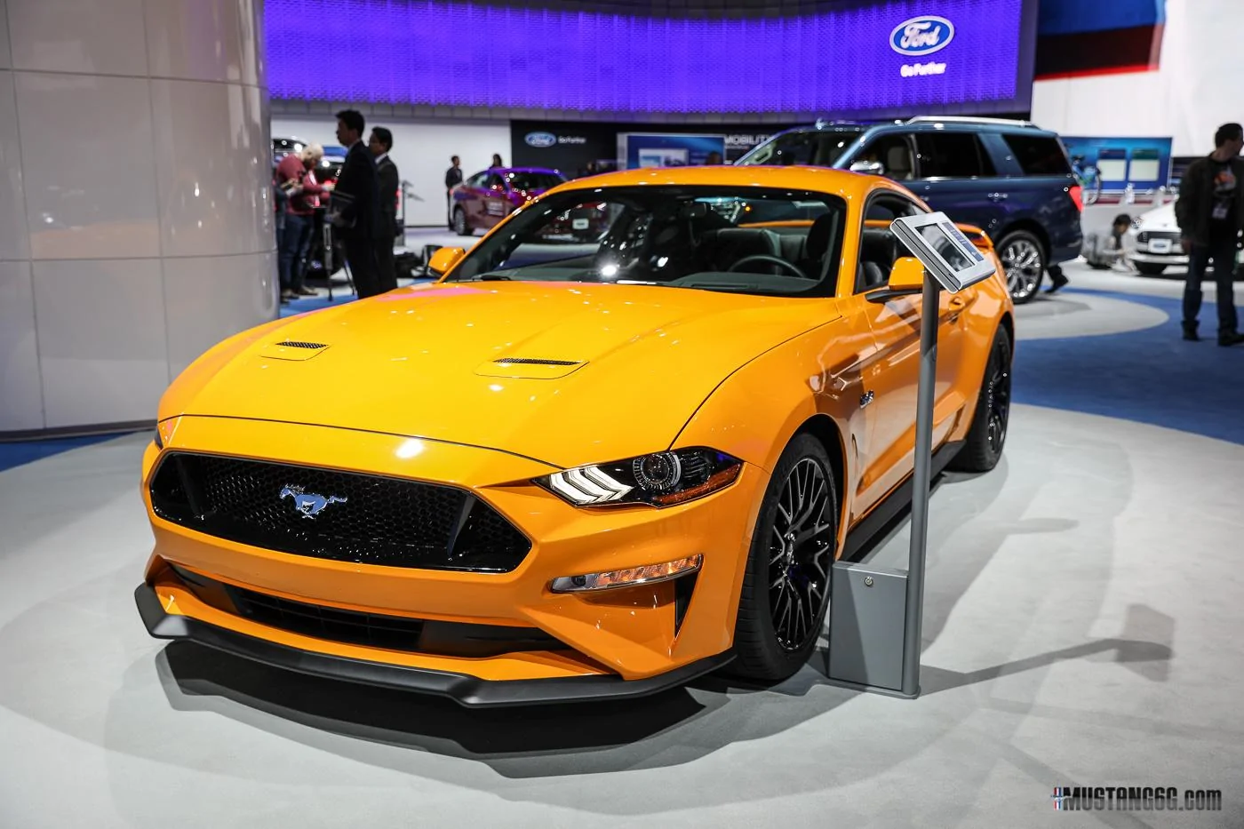 2018-Ford-Mustang-GT-NYIAS-2.webp