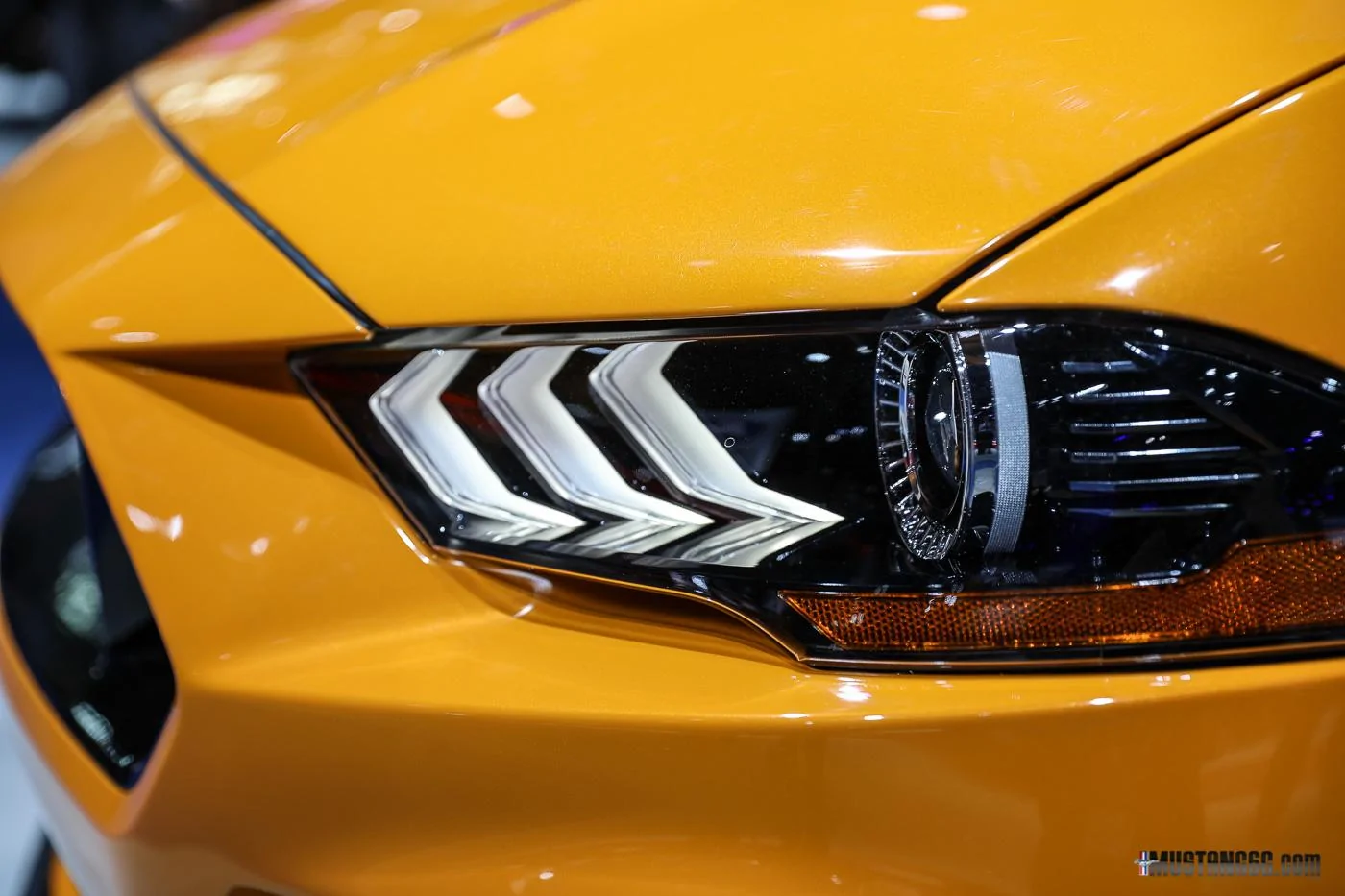 2018-Ford-Mustang-GT-NYIAS-18.webp