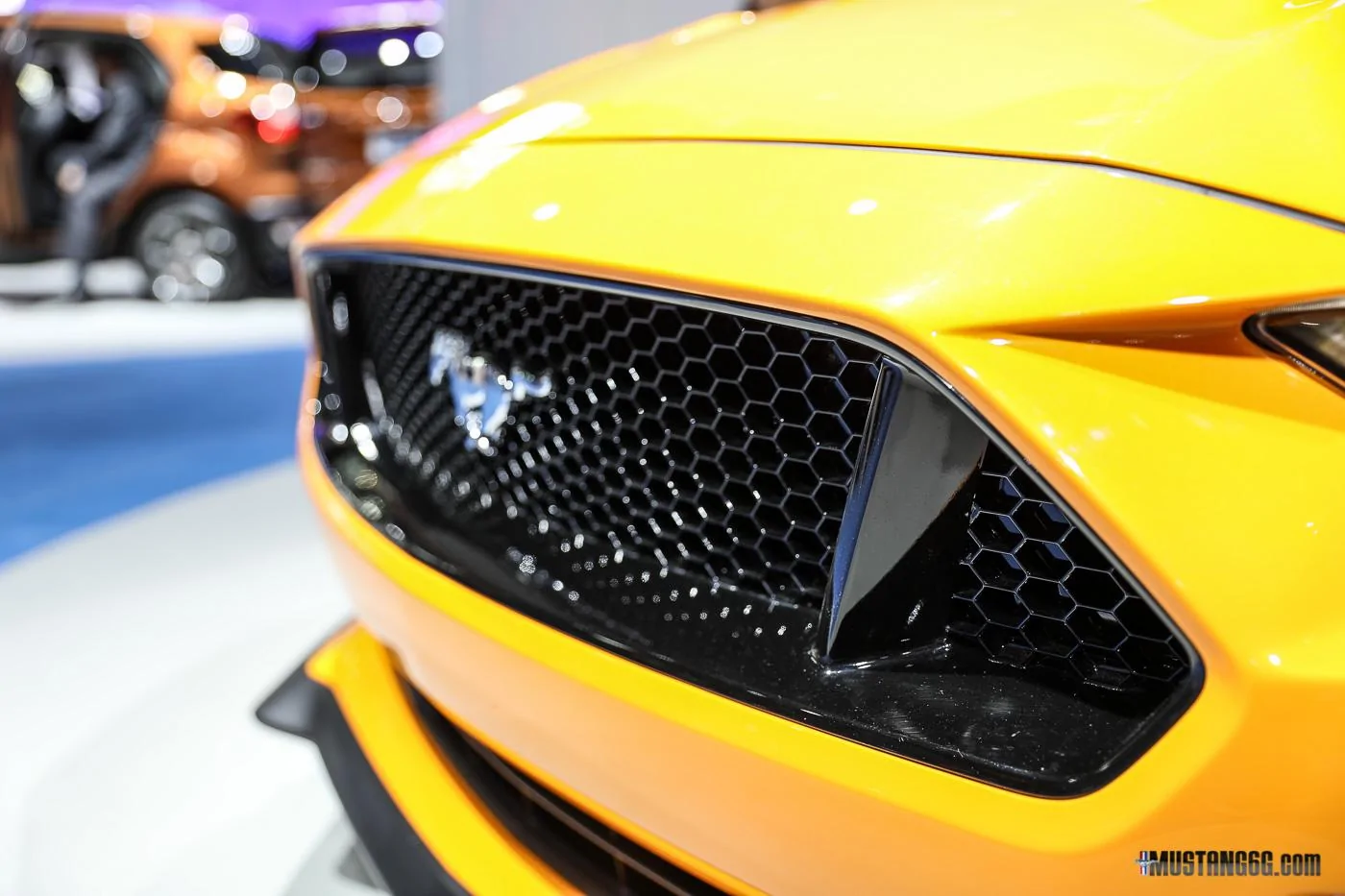 2018-Ford-Mustang-GT-NYIAS-20.webp