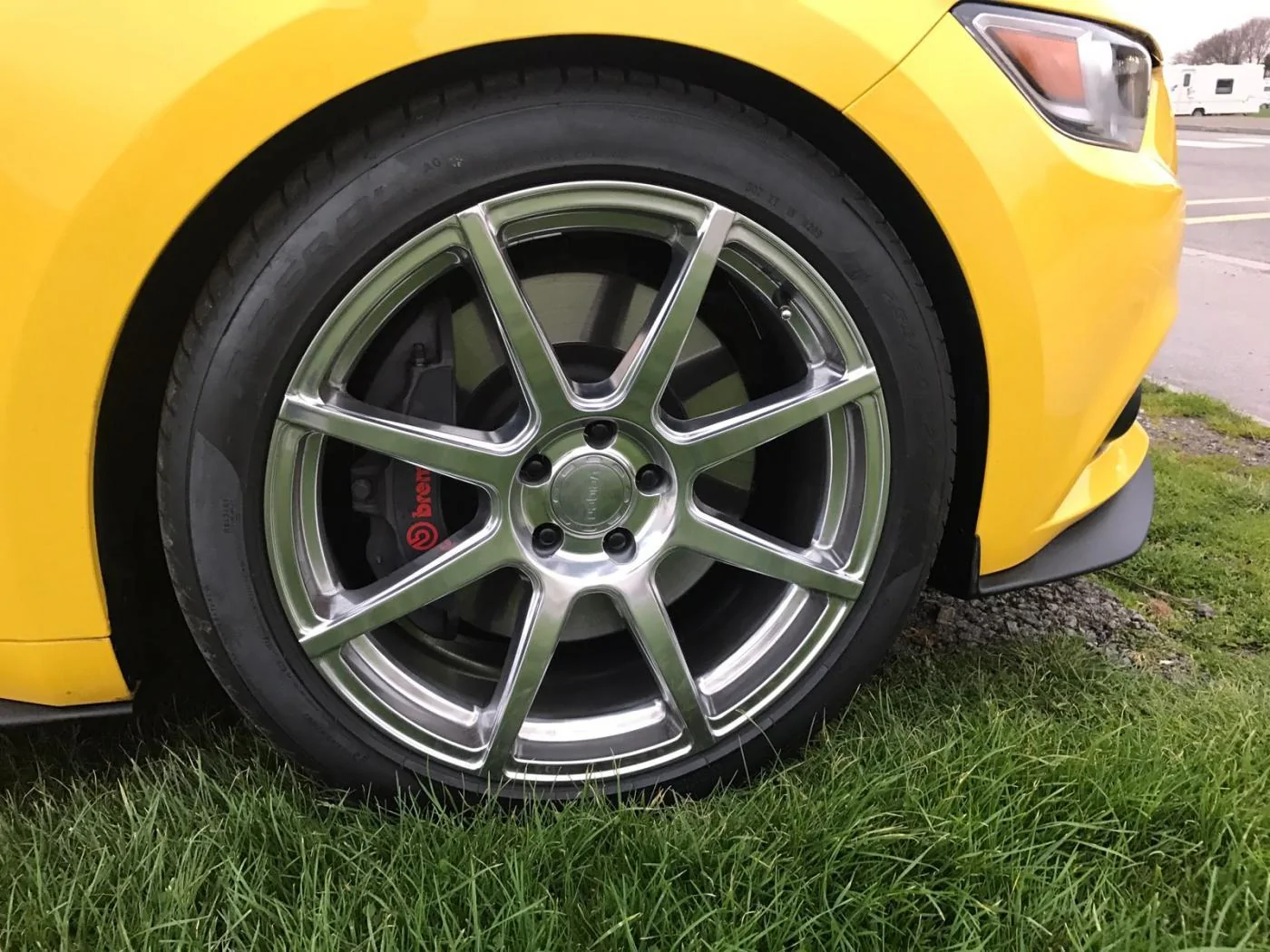 Velgen VMB8 Polish closeup.webp