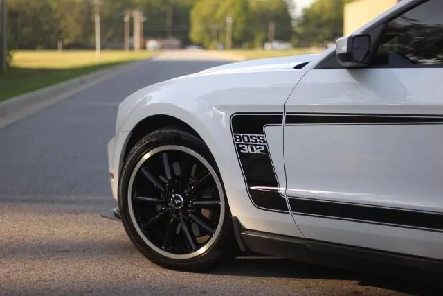 2012_mustang_boss302_02.webp