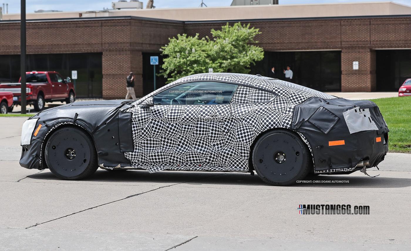 2019-Mustang-GT500-10.jpg