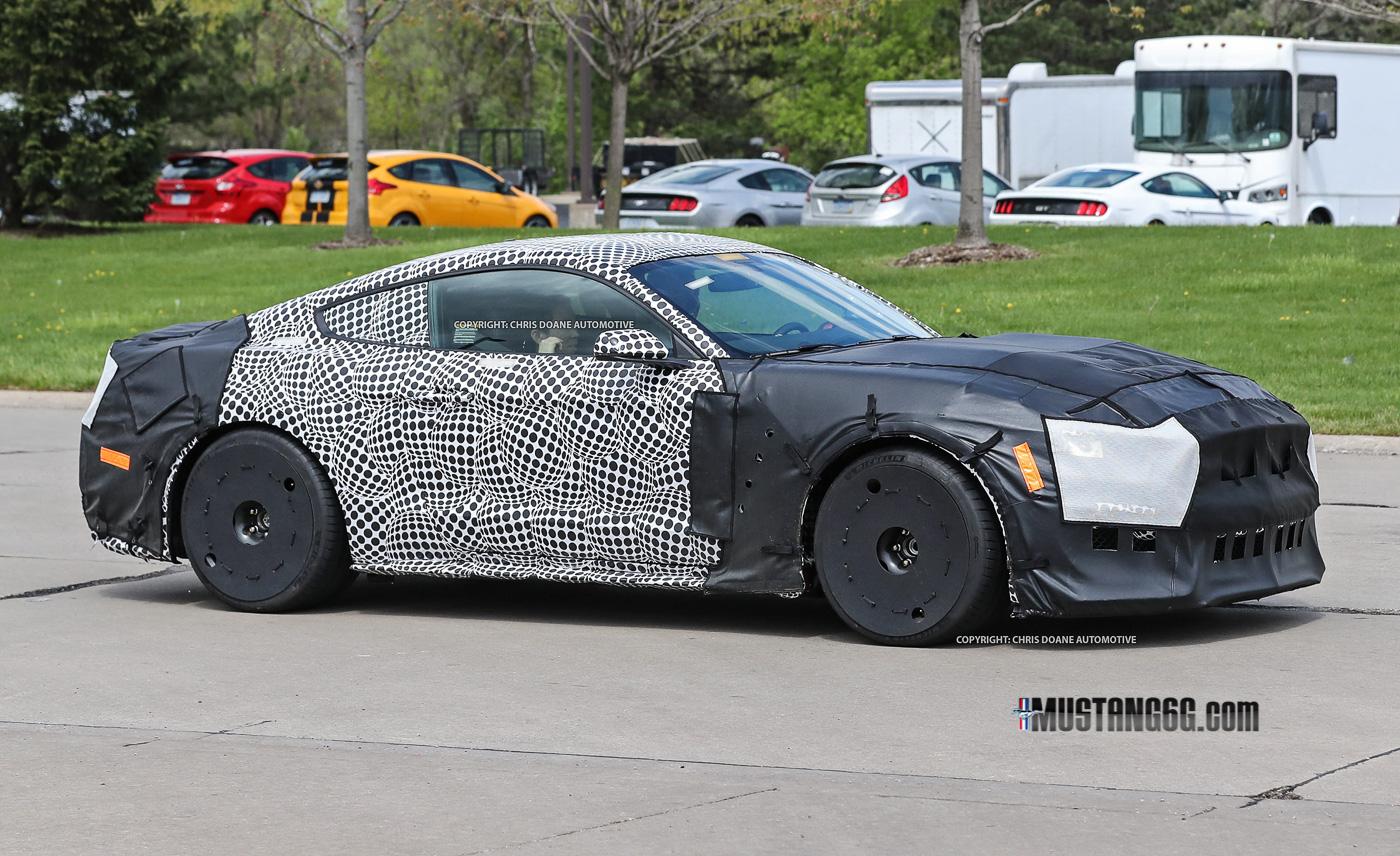 2019-Mustang-GT500-19.jpg