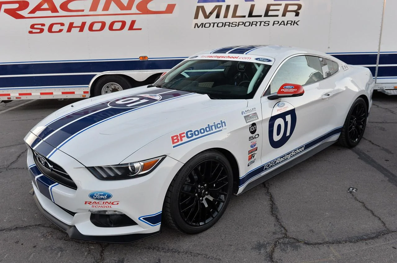 39-sema-2014-mustang-preview.webp