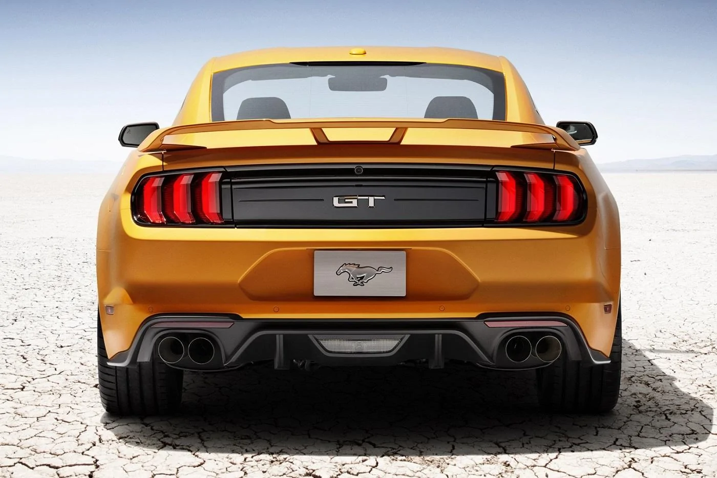 2018FordMustang004OrangeSpoiler.webp