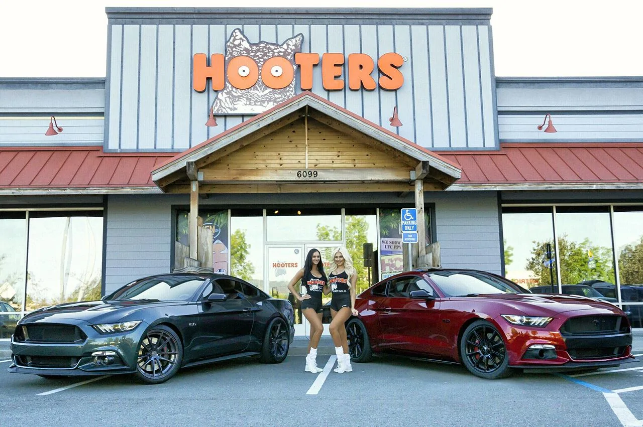 Hooters shot 1.webp