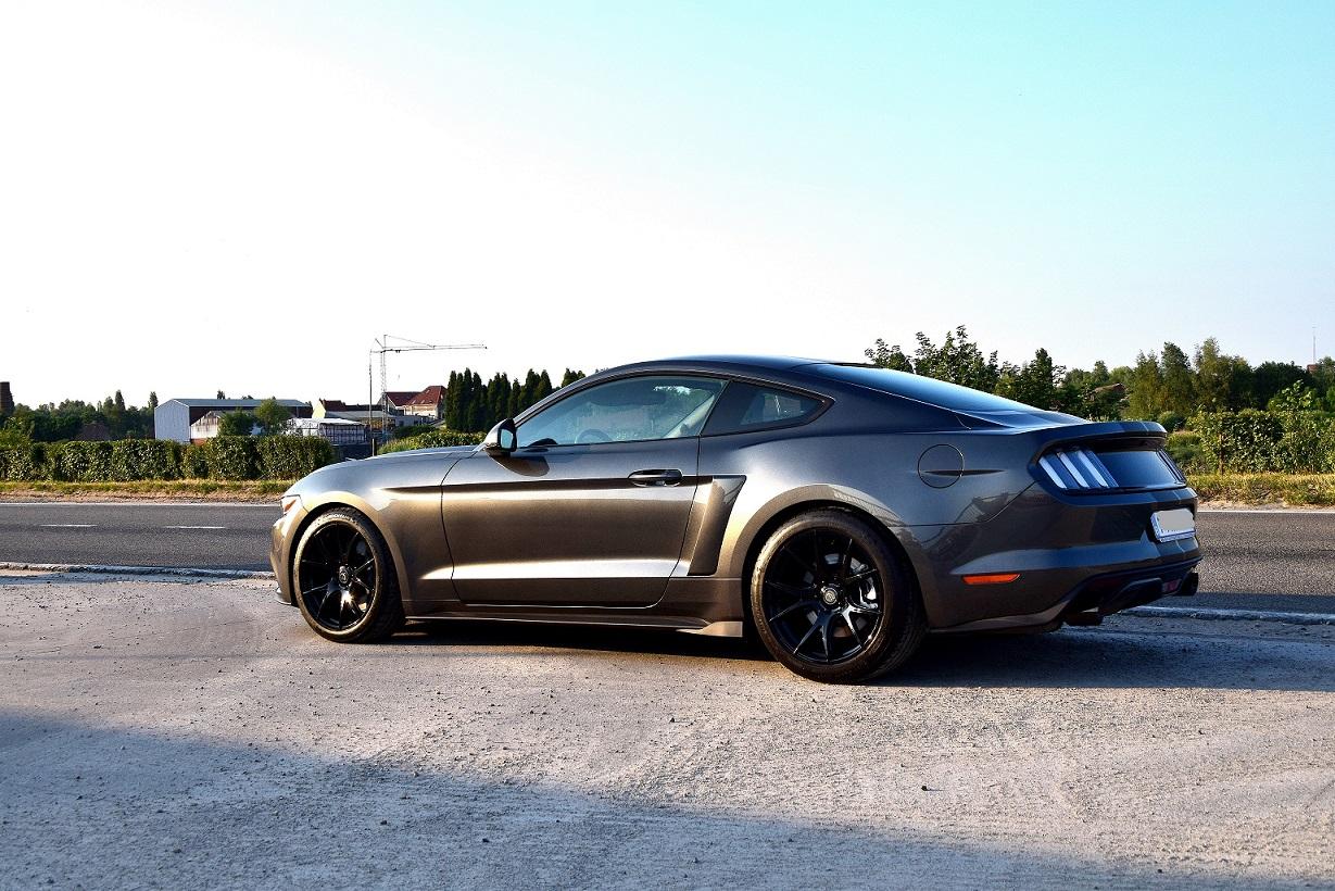 InkedMustang driewart achter links kanaal_LI.jpg