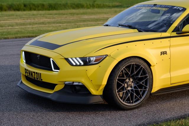 YellowMustangOnRTRtechMeshThree.jpg