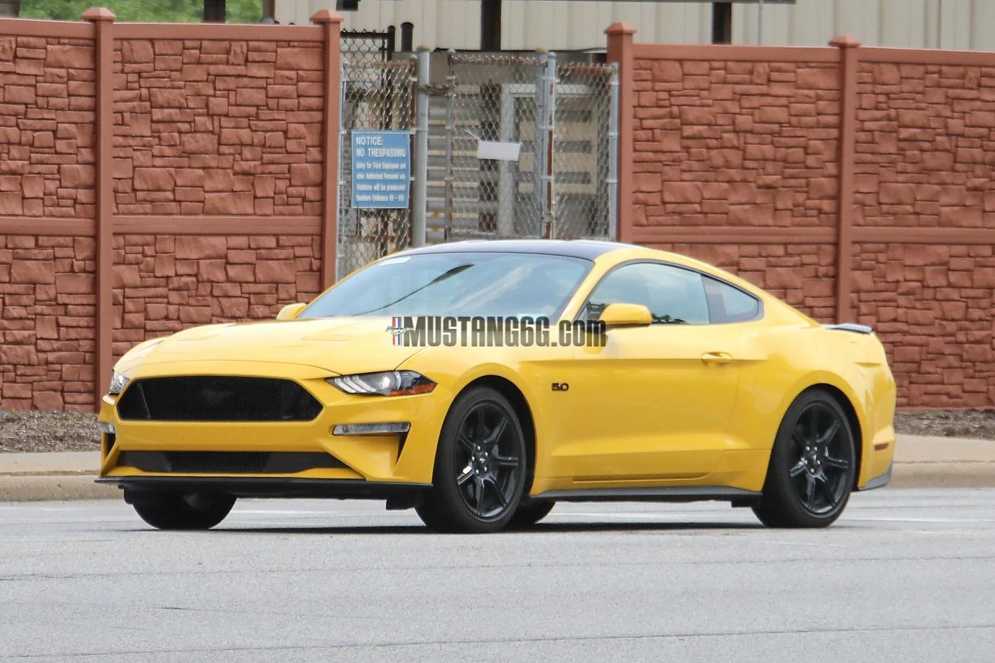 2018-Mustang-Black-Accent-Package-1.webp