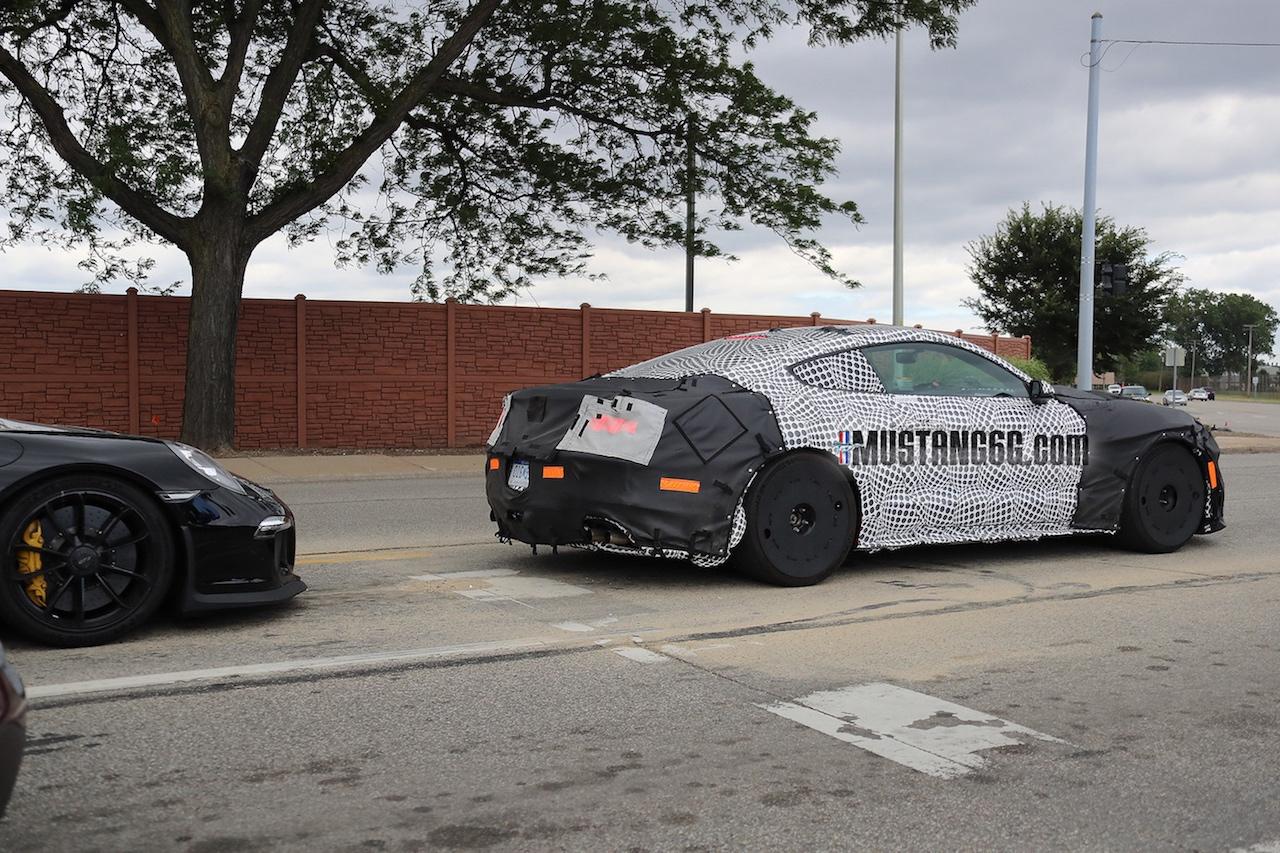 2019-GT500-Mustang-Porsche-GT3-Benchmark-5.jpg