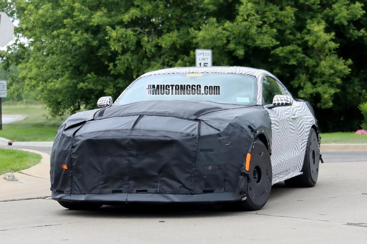 2019-GT500-Mustang-Porsche-GT3-Benchmark-8.webp