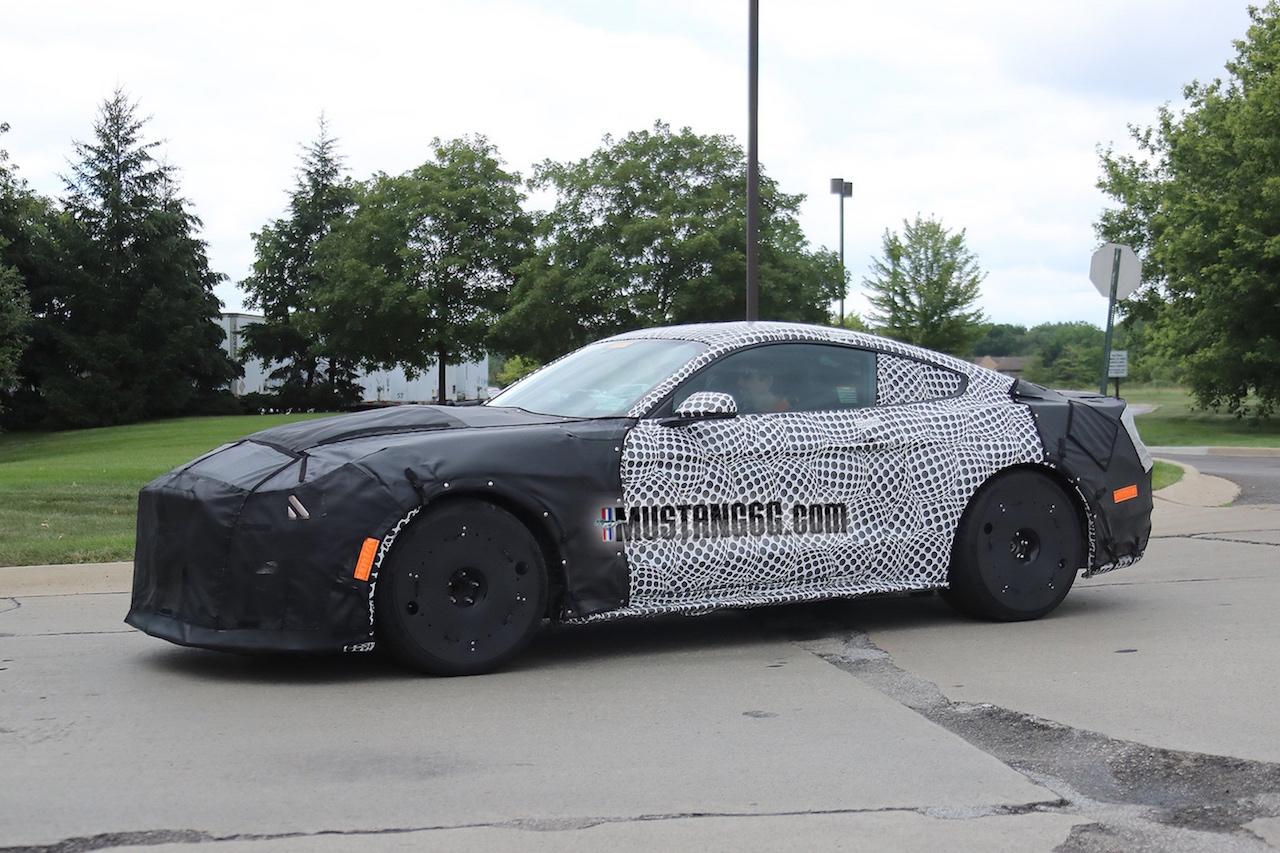 2019-GT500-Mustang-Porsche-GT3-Benchmark-11.jpg