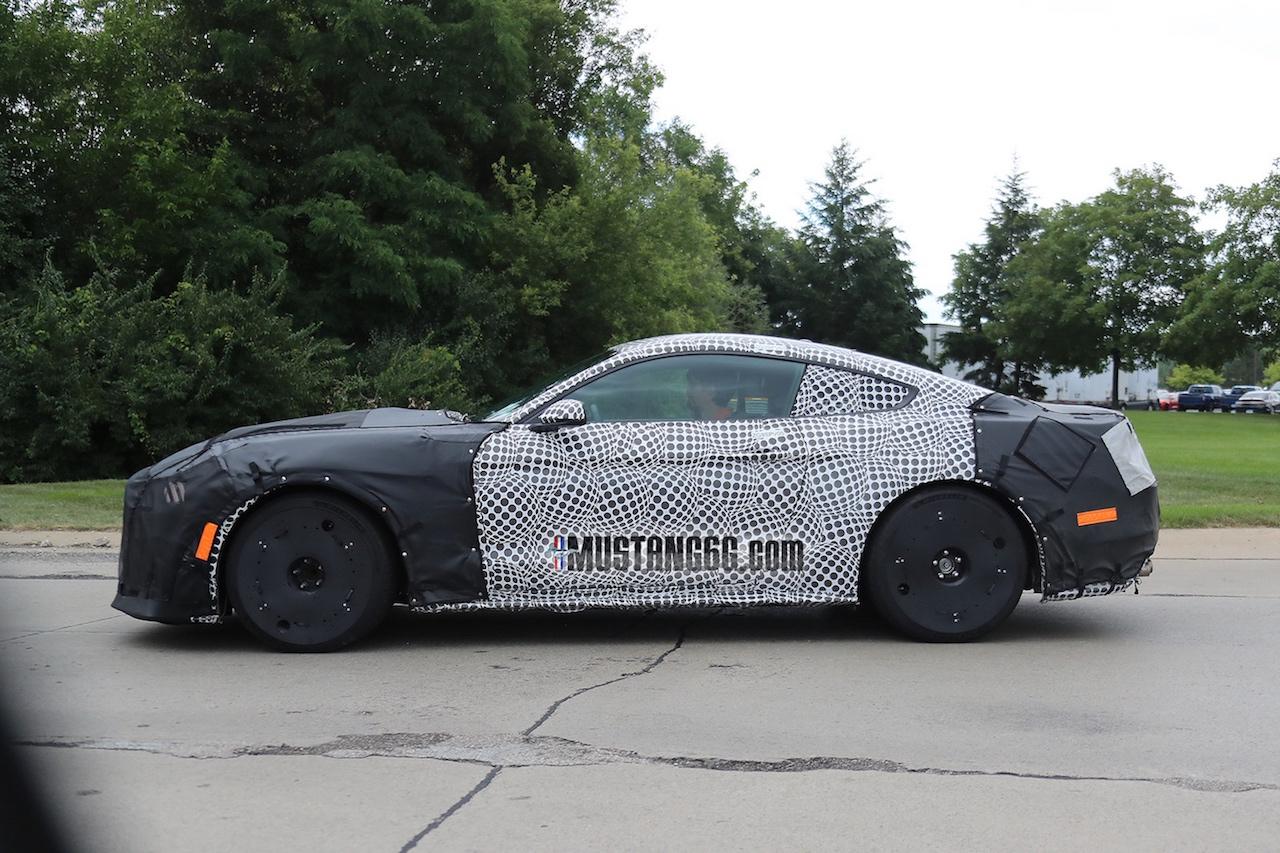 2019-GT500-Mustang-Porsche-GT3-Benchmark-13.jpg