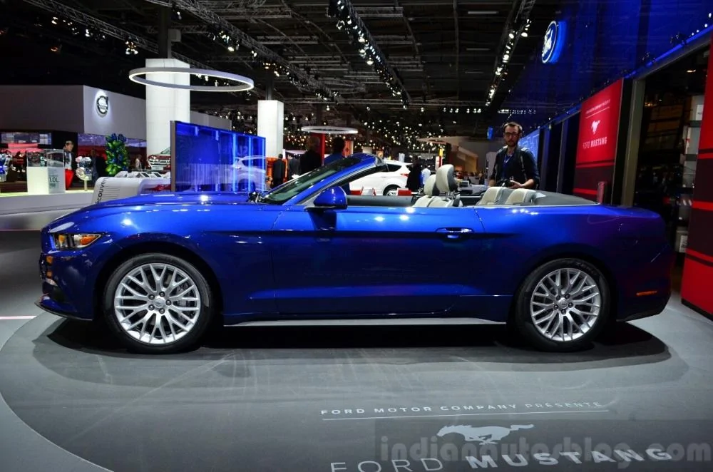 2015-Ford-Mustang-convertible-side-at-the-2014-Paris-Motor-Show.webp