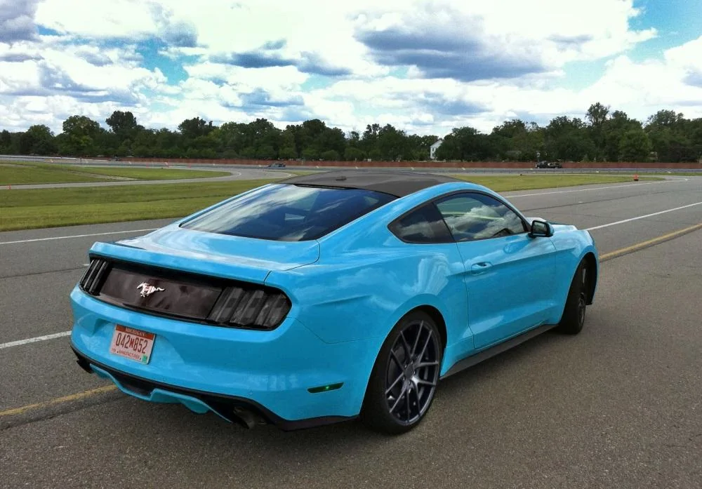 2015-Ford-Mustang-EcoBoost-rear-3-4.webp