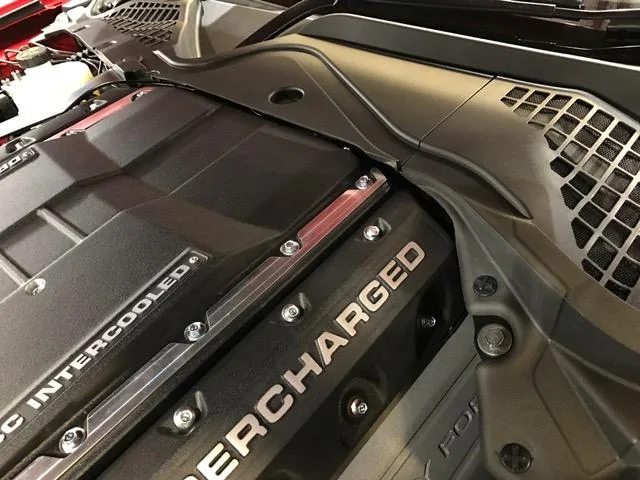 RHD Mod Cowl.webp