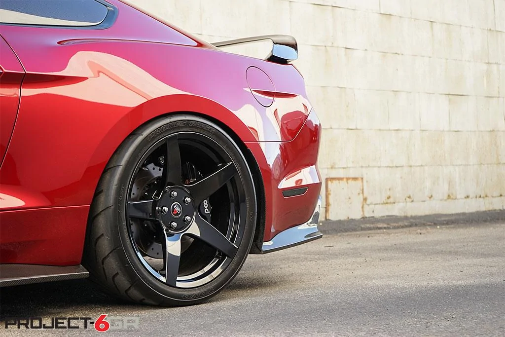 project-6grwheels-five-gloss-blacl-02.webp