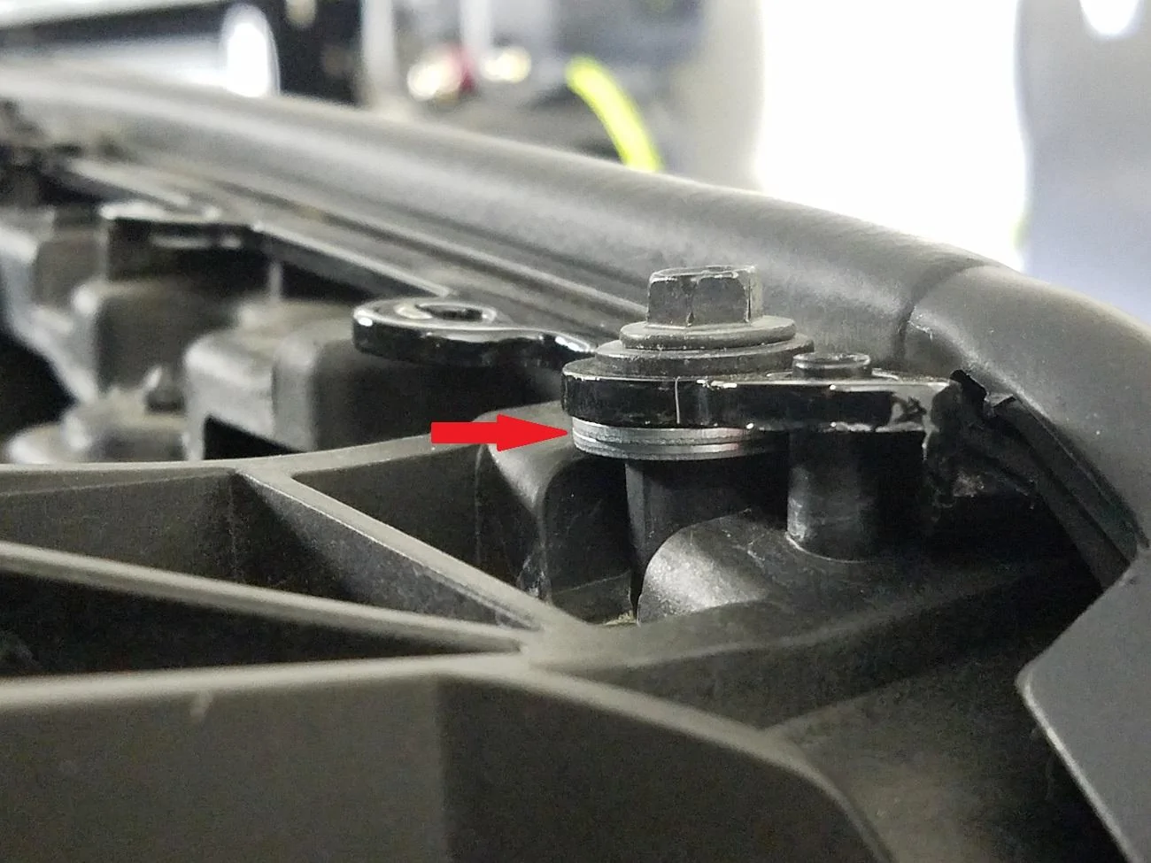 Washers Under Front Bumper Cover Bolt Best.webp