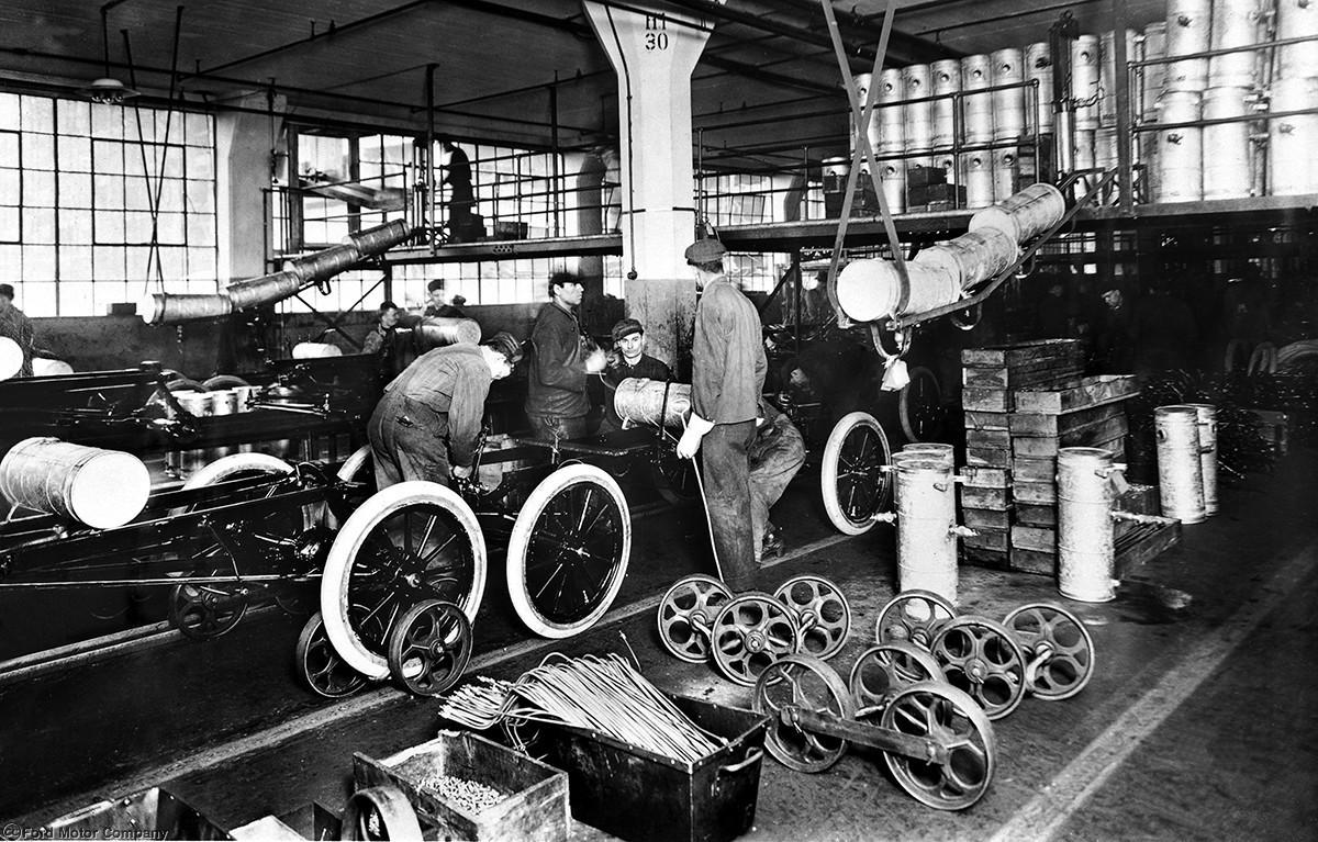 IntegratedAssemLine_1913.jpg