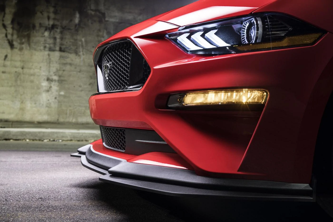 Mustang-Performance-Pack-Level-2(12).webp