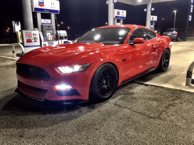 gas station small.webp