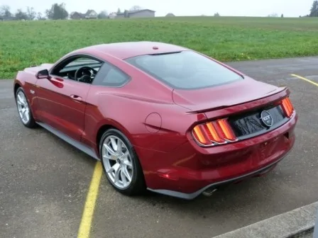 ford-(usa)-mustang-coupe-neu.webp