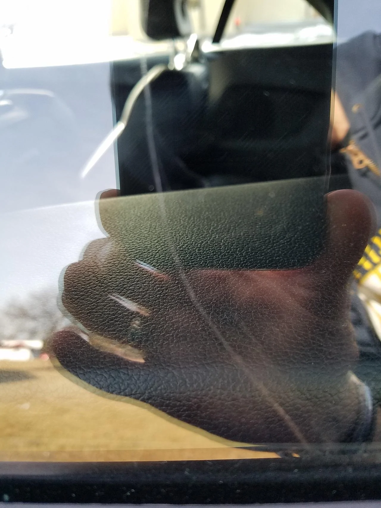 glass scratch.webp