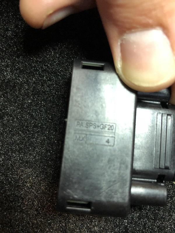 Base Mustang Driver Seat Connector Label.JPG