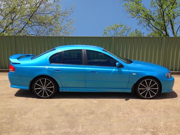 2005-ford-falcon-XR6-BA-blue-1343-side-driver.jpg
