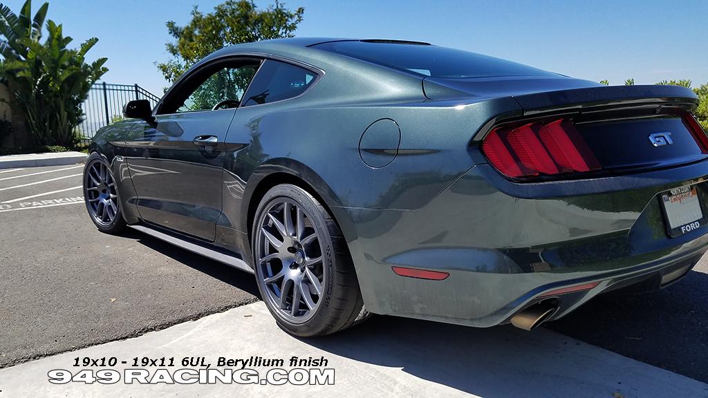 S550_10_11_staggered_rear_BY_1024.jpg