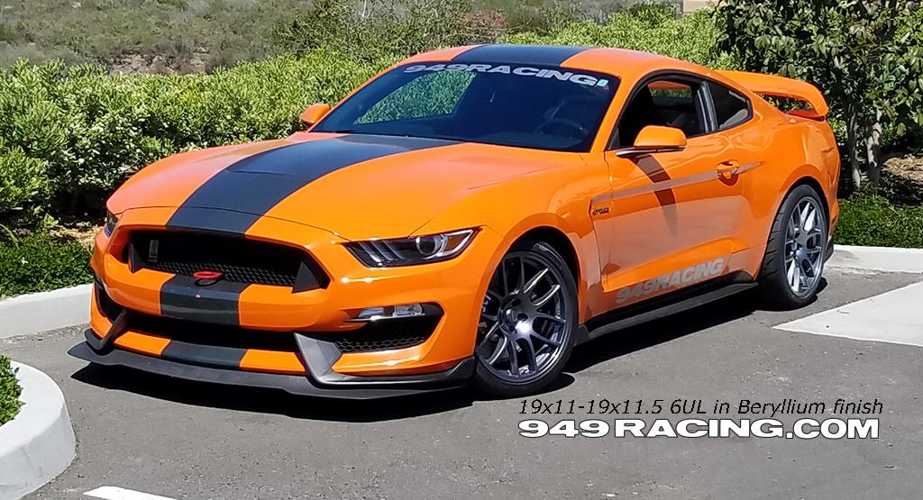 GT350_19_6UL_949Racing_BY_1024.jpg