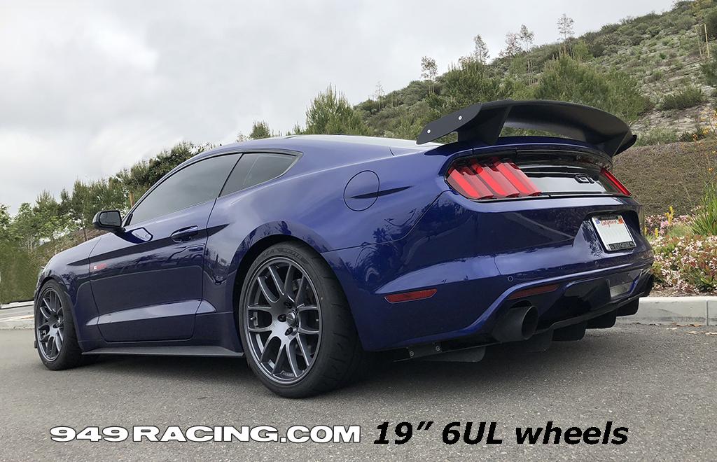 19x1124_rear_blue.jpg