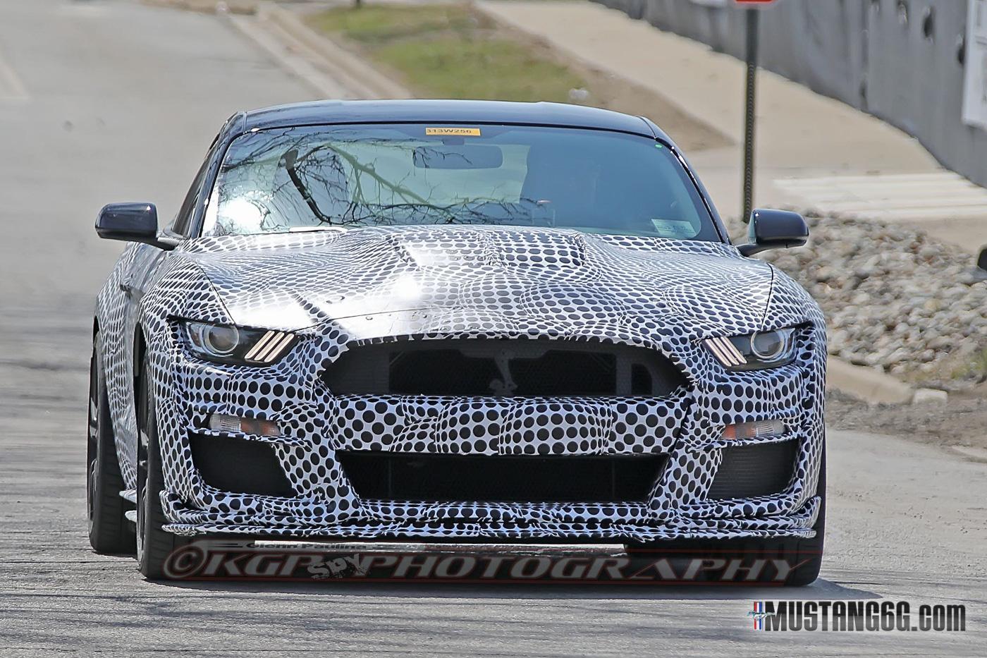 2020-GT500-Ford-Mustang3.jpg