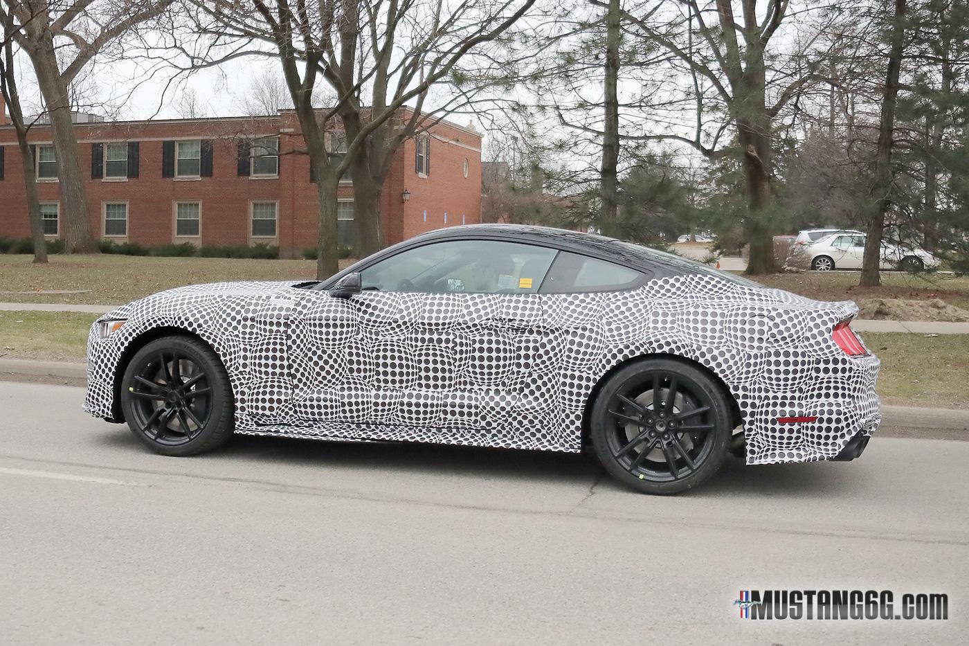 2020-GT500-Ford-Mustang15.jpg