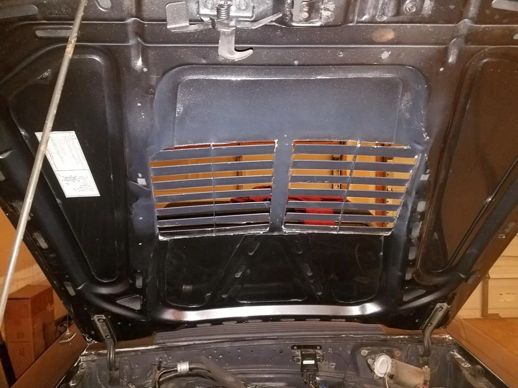 86 G2 Track Tech Hood Vent under.webp