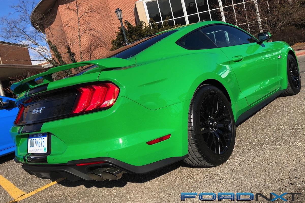 2019-mustang-has-the-need-the-need-for-green-2018-03-17_13-33-33_303280 (2).jpg