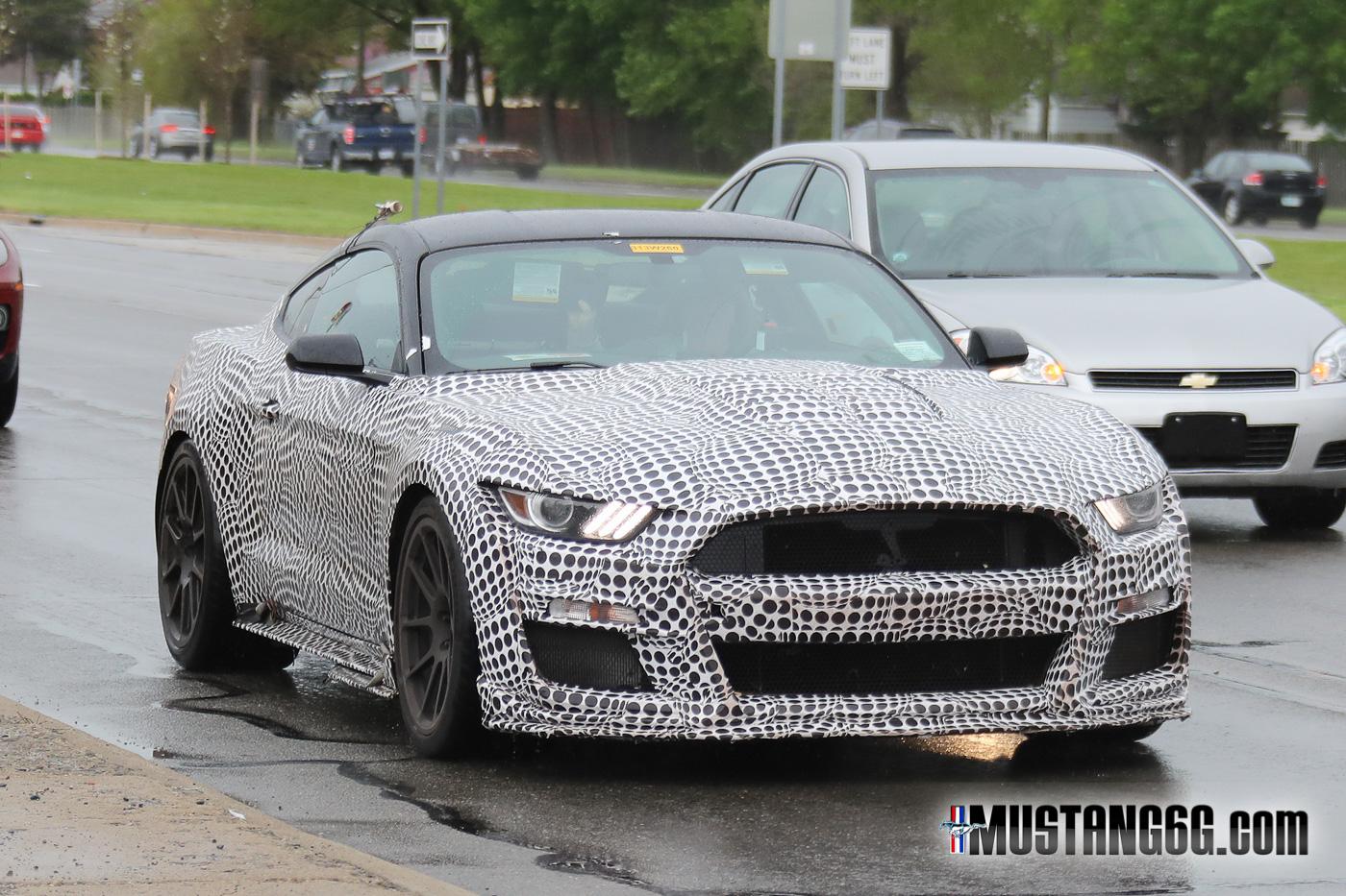 2019-2020-GT500-Ford-Mustang11.jpg