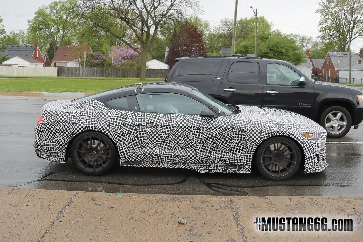 2019-2020-GT500-Ford-Mustang17.jpg