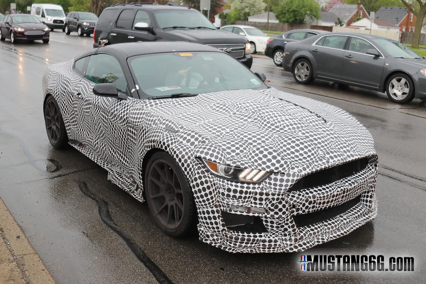 2019-2020-GT500-Ford-Mustang24.jpg