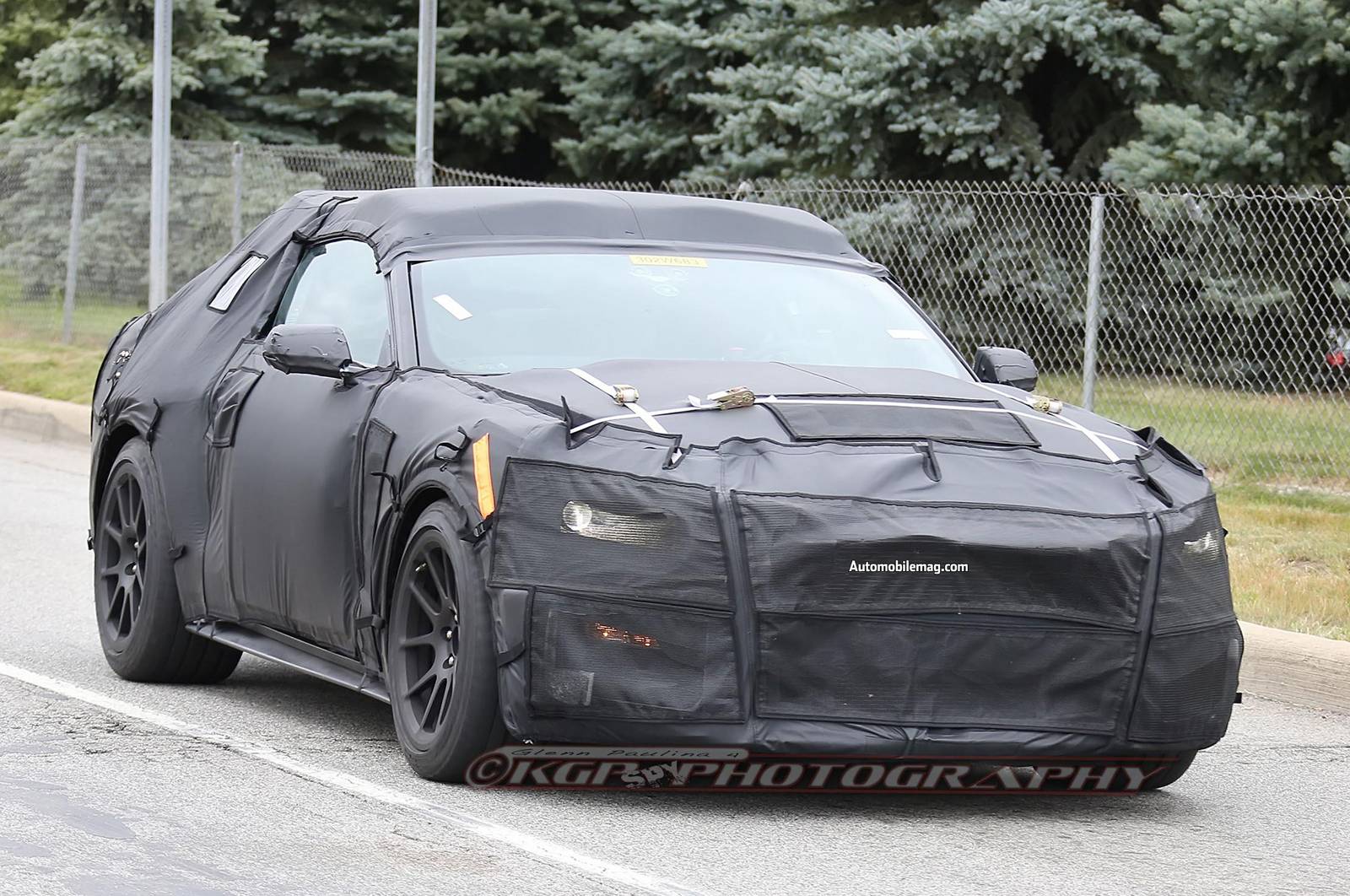 2015-Ford-Mustang-GT350-front-three-quarter-1.jpg