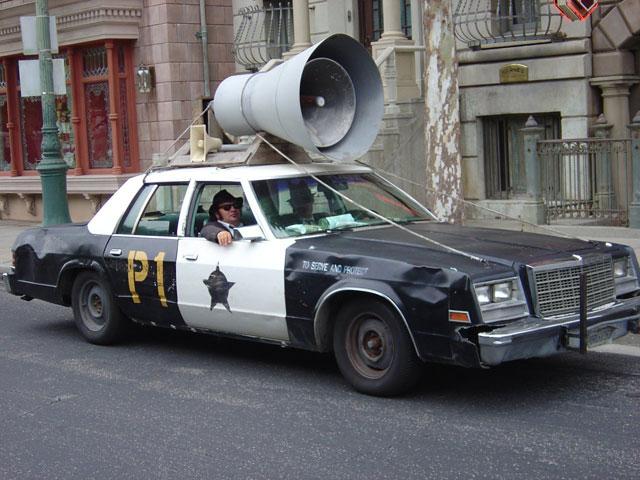 Blues Mobile at Universal Studios.jpg