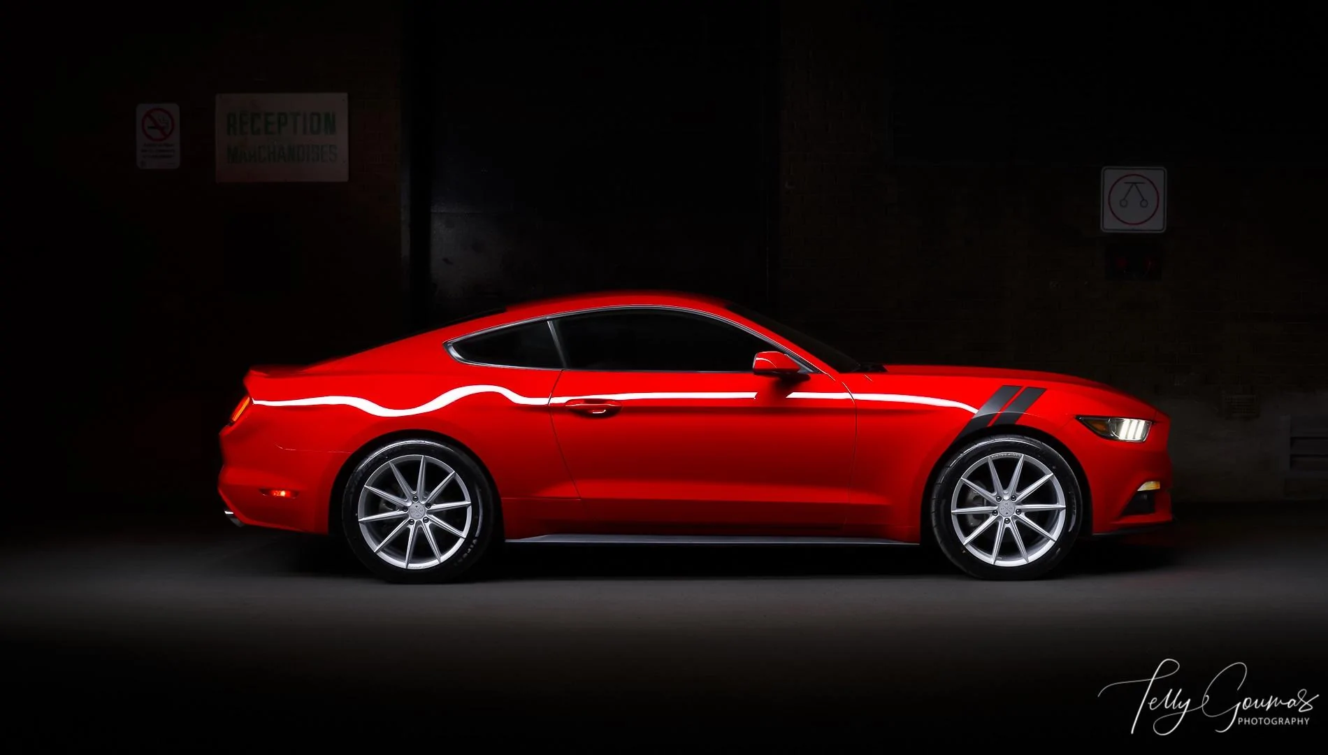 Lightpainting Mustang2-smaller.webp