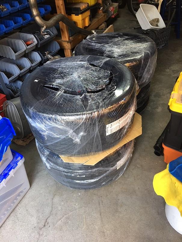 wheels_2_small.jpg