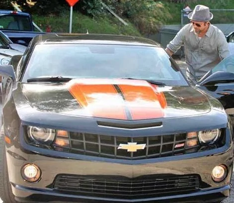 Brad-Pitt-Pilotting-the-New-Camaro-SS.webp